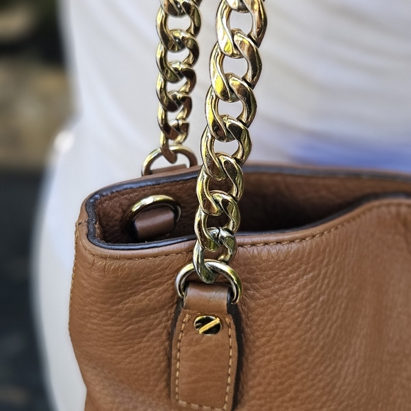 MICHAEL KORS Cognac Brown Pebbled Leather Gold Chain Handle Shoulder Bag EUC - Picture 2 of 6